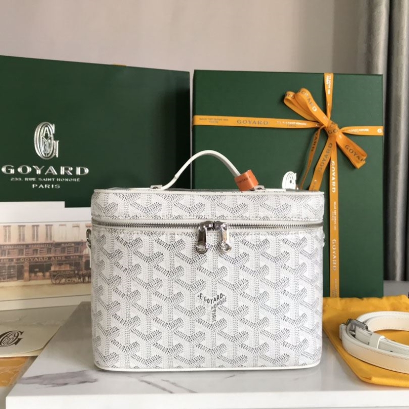 Go*ard cosmetic bags
